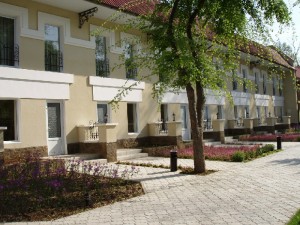 g01 Гостиница "Сладкая жизнь" (ул. Токарева, 6)расположенна на участке 1 691 кв.м и к которой подполковник Москвин Ю. и капитан Краснощек А. лично не имеют никакого отношения